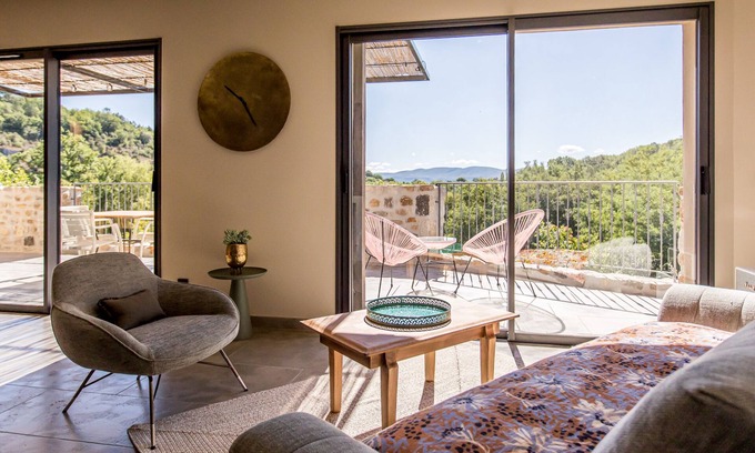 Casteljau Villa | Gîte Laumaga - Ardèche - 4 people with private Spa I Domaine le C4