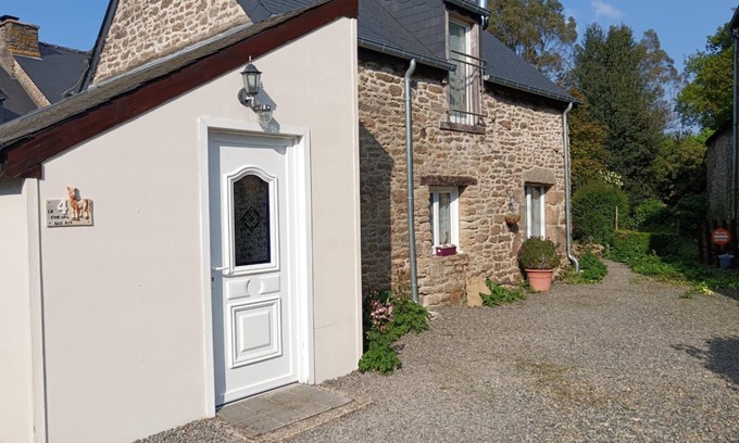 Le Gouray House | Gîte Le Cheval qui Rit Breton house in quiet hamlet Pets welcome