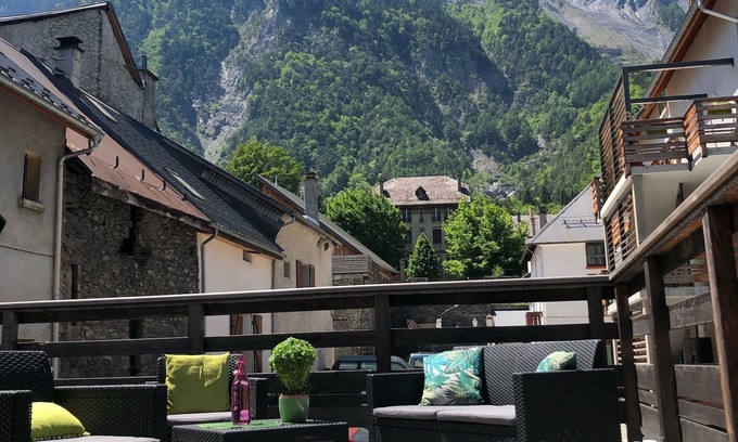 Le Bourg-d'Oisans Apartment | Gîte le Grand Coeur ❤️