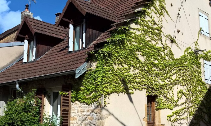 Passenans House | Gîte Le Lynx