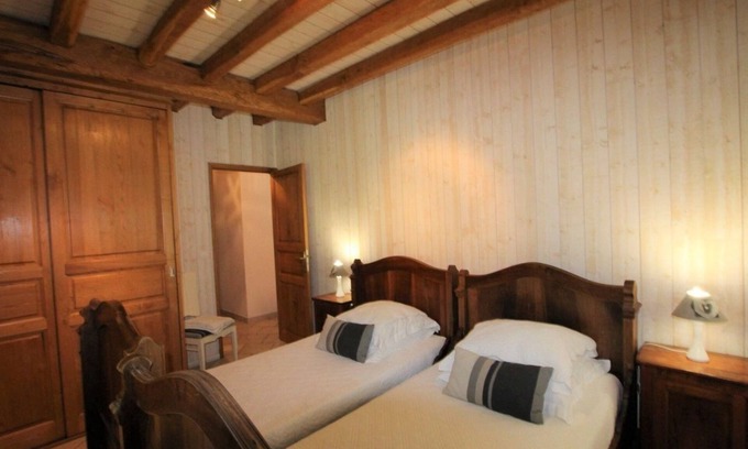 Biron Cottage | Gîte le Mounard 1 BIRON - 10 persons private heated pool