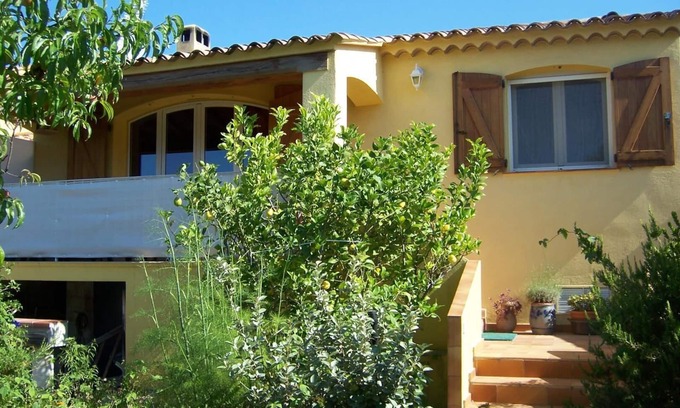 Saint-Cyr-sur-Mer House | Gîte les amandiers