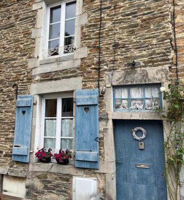 Fumay House | Gîte Pierre et Meuse