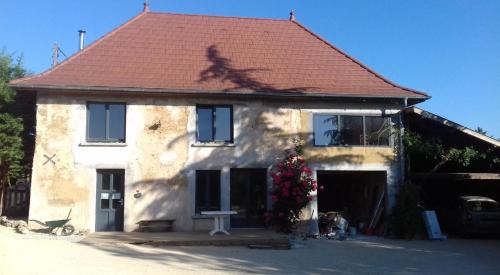 Faverges-de-la-Tour House | Gîte Studio
