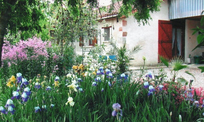 Goutz House | Gîtes fleuris du "Pinte" GOUTZ in Lomagne gersoise