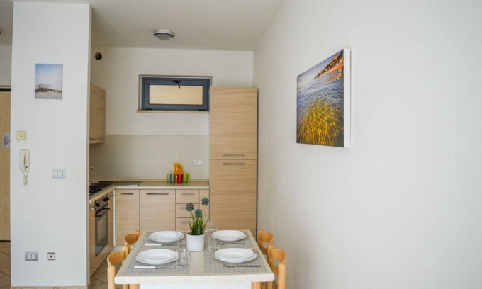 Foggetta Apartment | G.Bay D15 - First floor apartment with balcony and pool view