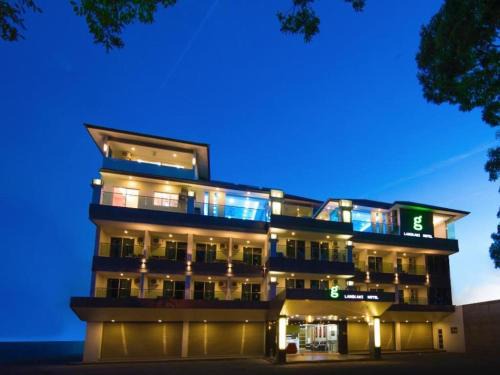 Kampung Bakau Hotel | G Langkawi Motel