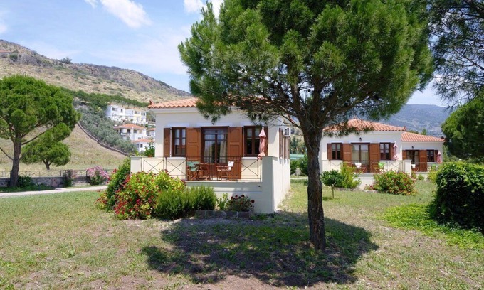 Petra House | Gaea Gardens Studios - Holiday home