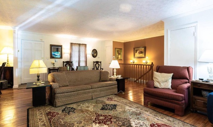 Austell House | Gail's Gallery