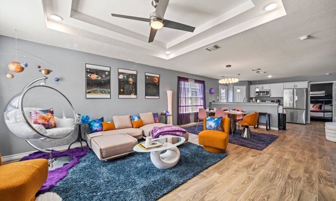 Eastside Promise Neighborhood House | Galactic Getaway : Riverwalk 7mins - BBQ & Stargazing