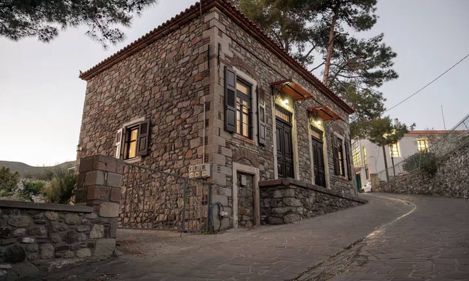 Eresos House | Galinos-traditional house A