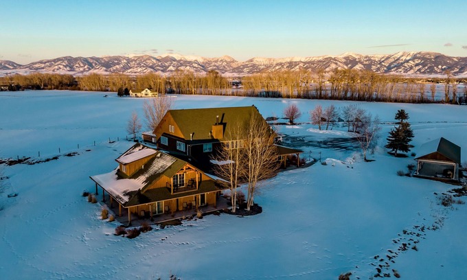 Bozeman Cabin | Gallatin River Lodge