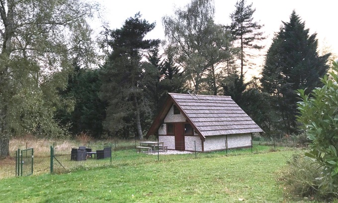 Sainte-Fortunade Cabin | Gallic hut domaine du moulin de lachaud