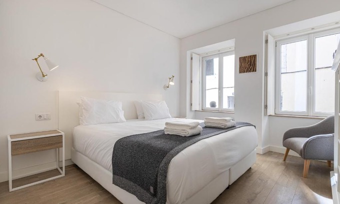 Mouraria Apartment | Garcia 28 by LovelyStay