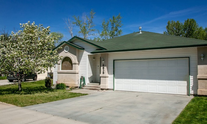 Boise House | Garden City Home Away from Home