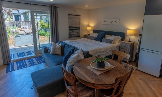 Saanich East House | Garden Cottage & Bunkie @ Horner Park