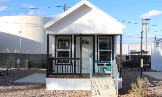 Sierra Vista Resort | Garden Grove cottage #2