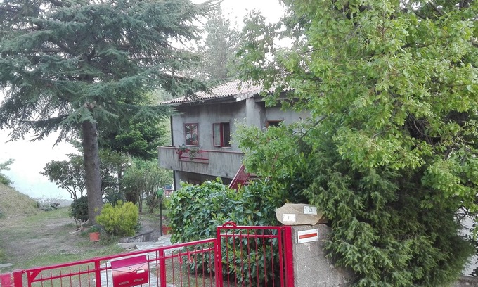 Guardiabruna House | Garden Holiday House