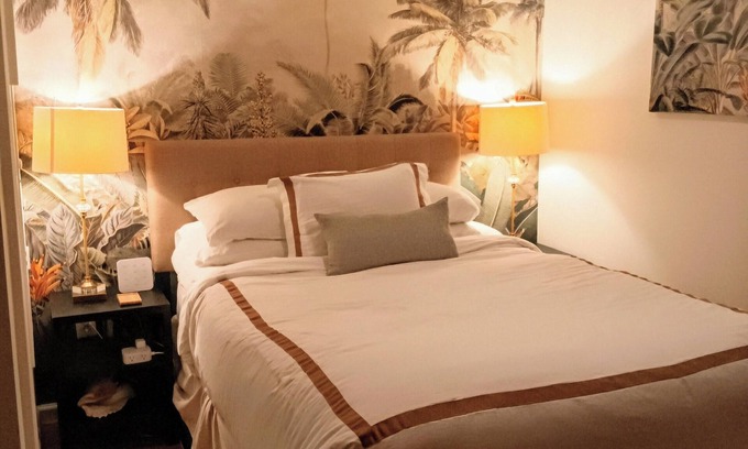 Metropolitan Cottage | Garden House in Historic Savannah, walk to dining, music, shops - 30 day minimum