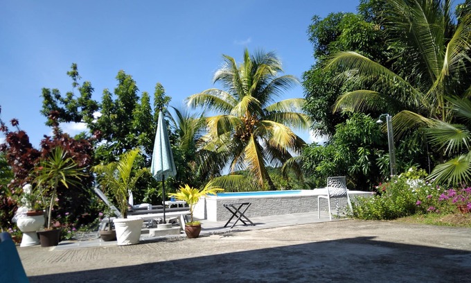 Riviere-Salee Apartment | Garden level villa-salt river