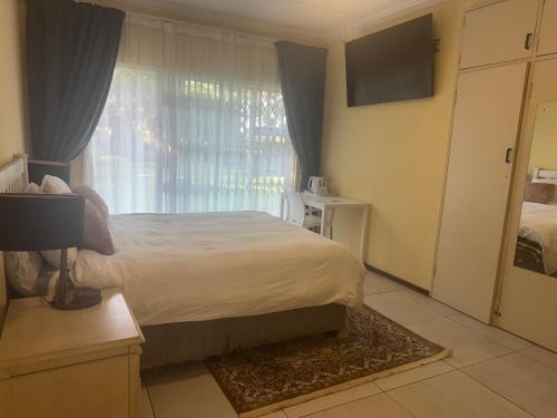 Vanderbijlpark House | Garden nest guests house