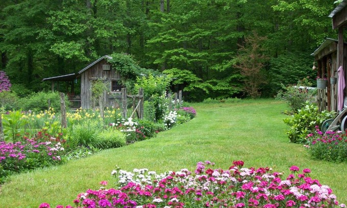 Cosby House | Garden of Eden Cabins