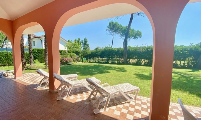 Isola Albarella Villa | Garden retreat by the sea on Albarella