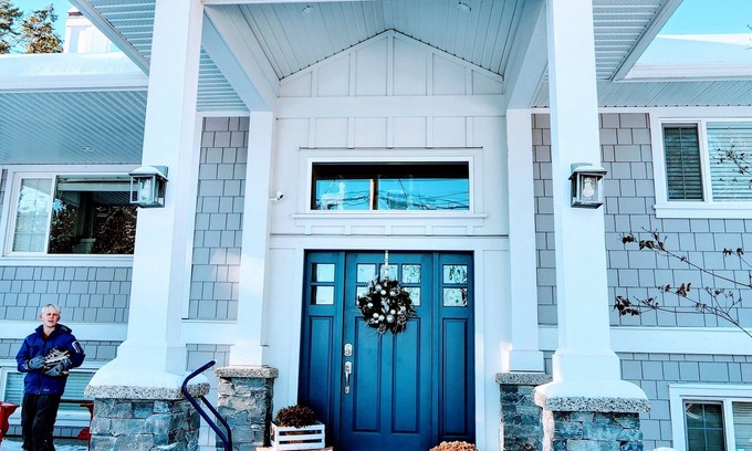 Saanich House | Garden suite near wineries & gardens