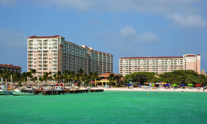 Palm Beach Resort | Garden View - 1 Bedroom - Marriott's Aruba Surf Club - Full Resort Access