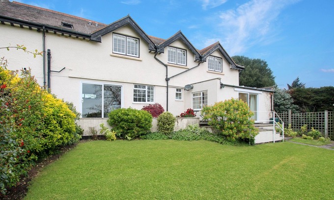Porlock Apartment | Garden View, Porlock Weir