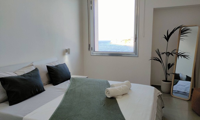 Province of Messina Apartment | Garibaldi Central House