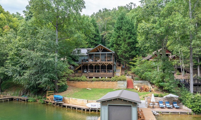 Lake Lure House | Garner Cove Lake House 4BR 3BA lakefront w/dock, fire pit, game room