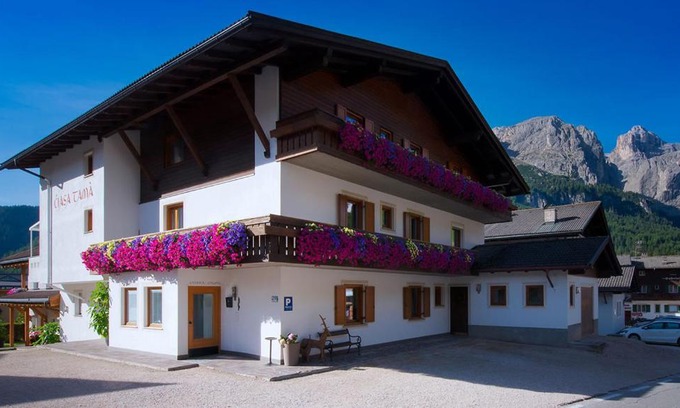 Corvara in Badia Bed & Breakfast | Garni Ciasa Tamà Sas di Pezzedi Eriberto e Neumair Hermine
