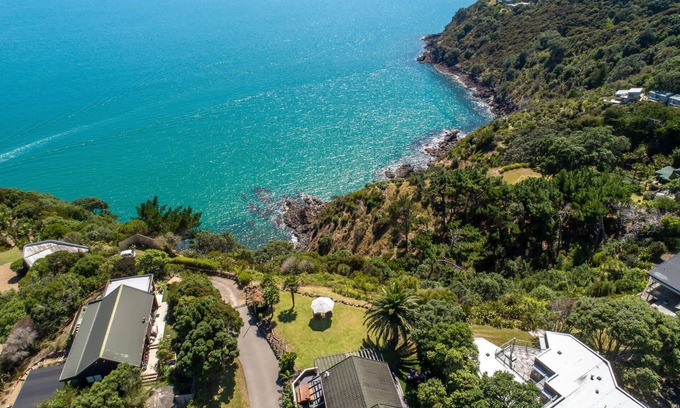 Onetangi House | Garratt Peninsula | Stay Waiheke