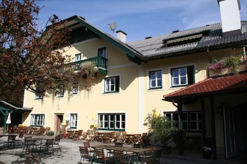 Elsbethen House | Gasthaus Überfuhr