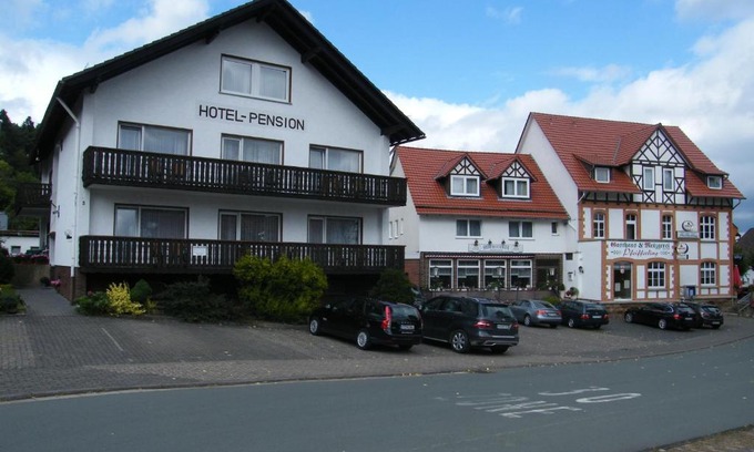 Wolfhagen House | Gasthaus Hotel Pfeifferling