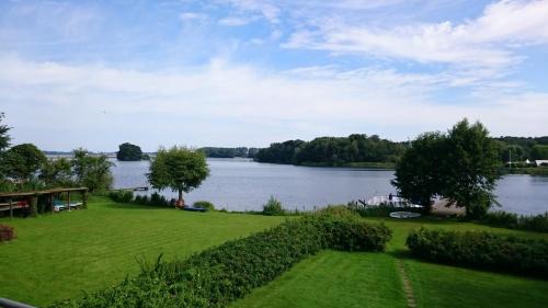 Bosau Hotel | Gasthaus Zum Frohsinn