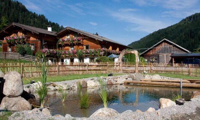Goldegg Hotel | Gasthof Pesbichl