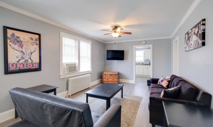 Hamilton Apartment | Gastropub On-Site: Loudoun Wine Country Apartment