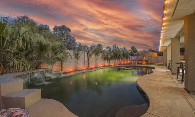 Paradise House | Gated retreat- 4 miles to STRIP! Sleeps 30! Free hot tub! Massive lot!