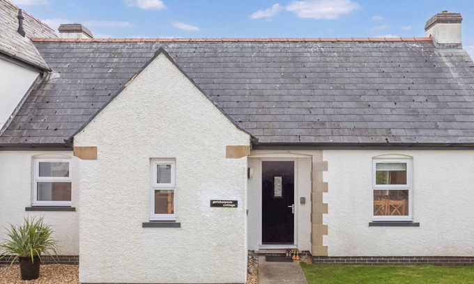Lydstep Cottage | Gatekeepers Cottage - UK6728