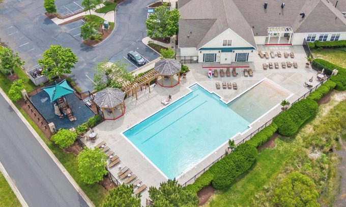 Bayside House | Gather family/friends here! Poker table, foosball, Aracde machine and much more!