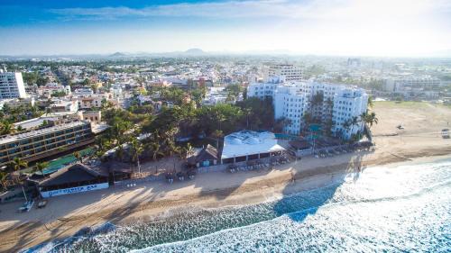 Zona Dorada Hotel | Gaviana Resort