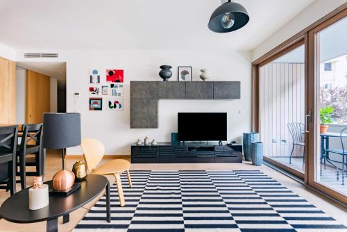 Santo Antonio Apartment | Gelman's Getaway in Lisbon