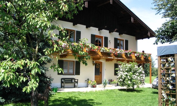 Luft Apartment | Gemütliches Ferienwohnung in Feldwies mit Sauna