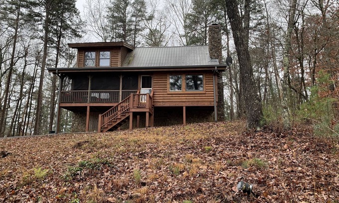 Ellijay Cabin | Generator, Fire Pit, Pet Friendly, Fire Pit, River Access, close to App Trail