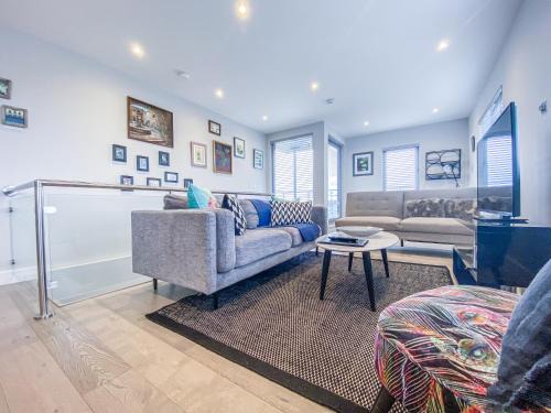 Peterborough Apartment | Geneva House Apartments by Elegance Living