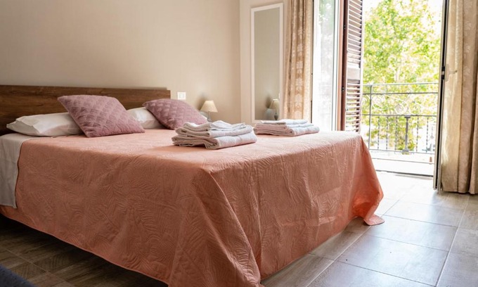 Corleone House | Gennaro Holidays