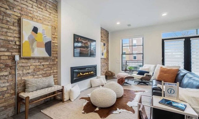 Holland Condo | George 201 Charming Condo on 8th w/Deck