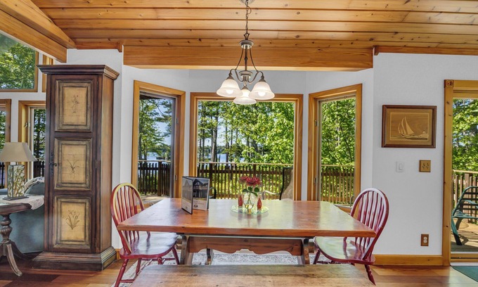 Franklin House | Georges Pond Hideaway - Bright and Sunny Oasis!